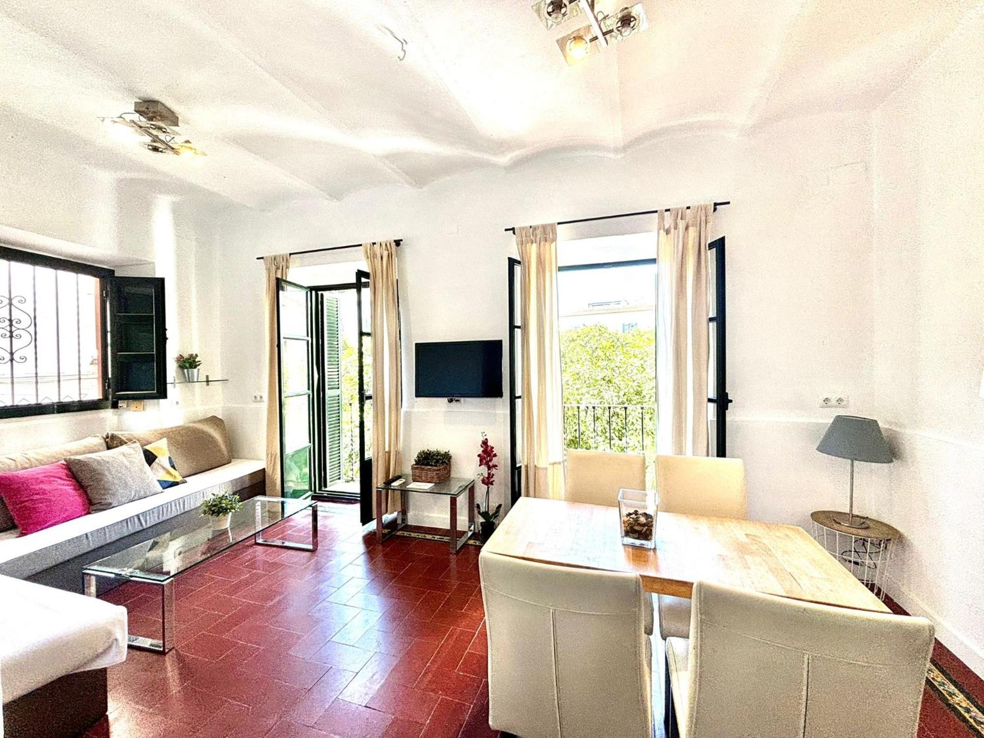 Plaza De Santa Cruz Apartment Seville Exterior photo