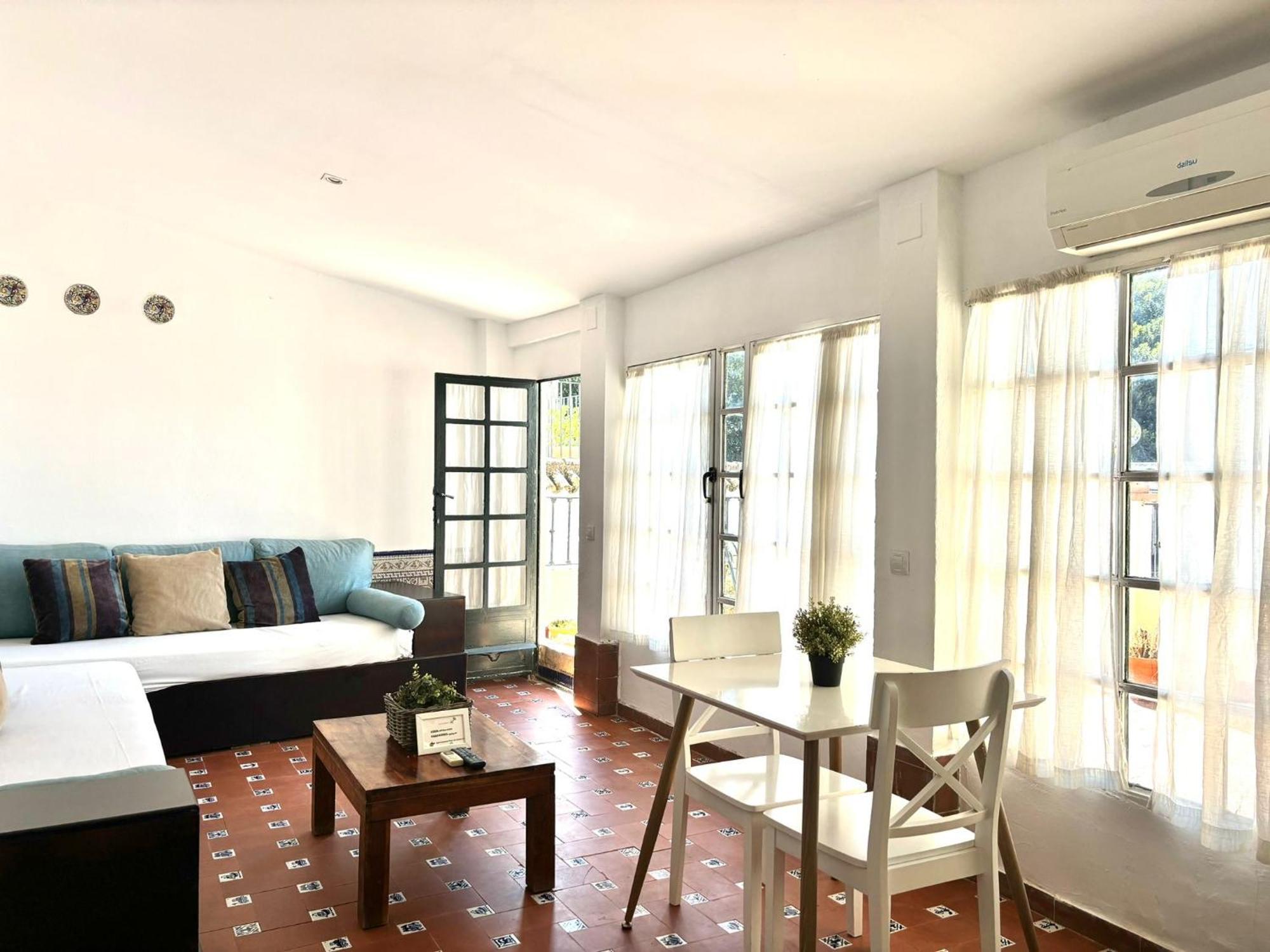 Plaza De Santa Cruz Apartment Seville Exterior photo